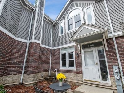 3305 N Racine Ave APT C, Chicago, IL, 60657