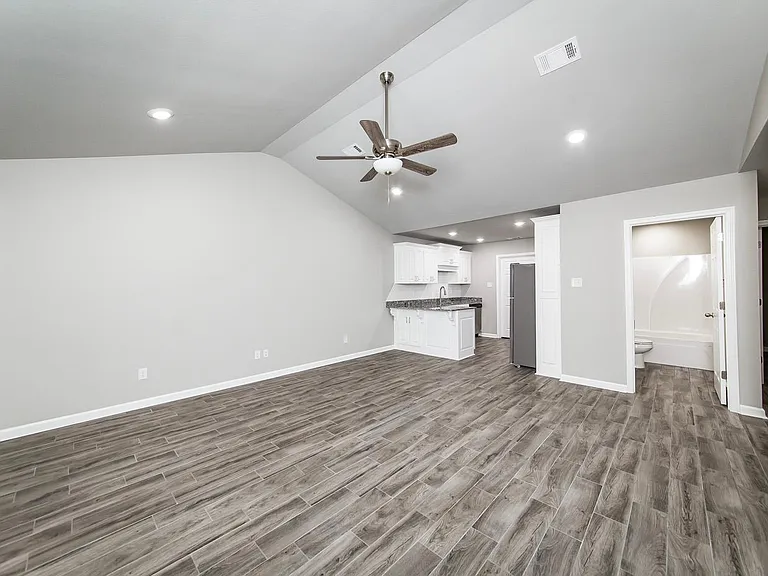 109 Elm St #11 — Photo 34