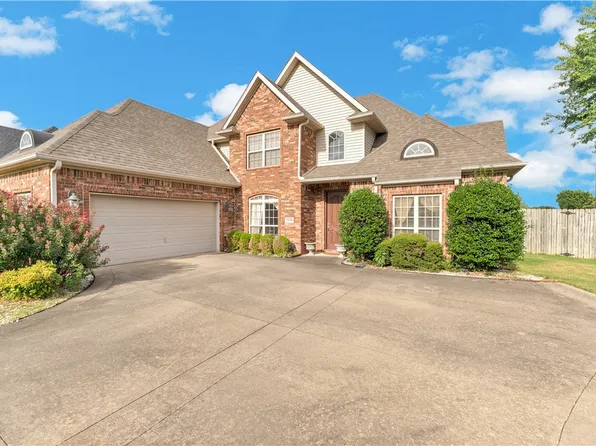 5213 S 42nd St, Rogers, AR 72758