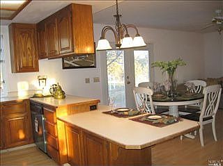 4th image of 7176 Shelton Ln