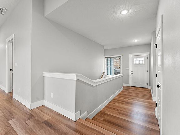 5th image of 1112 S Cumberland Avenue