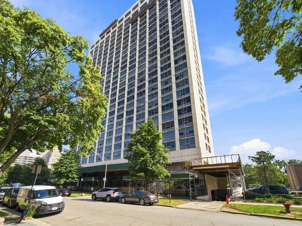 5201 S Cornell Ave APT 4C, Chicago, IL 60615