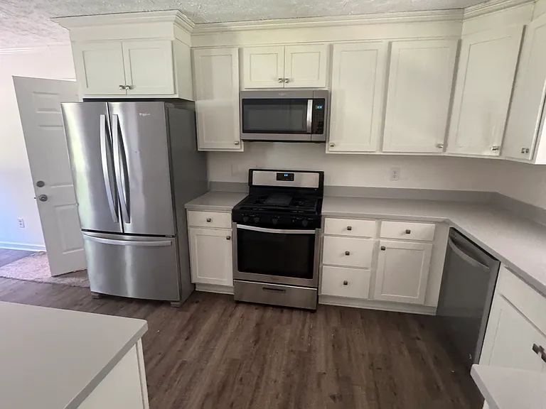 35 Christian Woods Ln — Photo 4