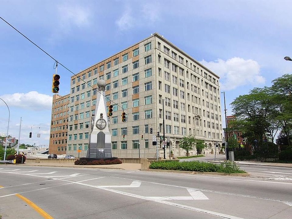 1st image of 400 Pike St Unit 707