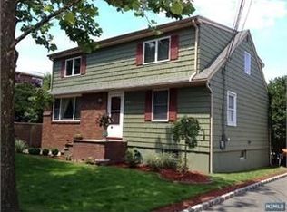 1 Austin Pl, Hasbrouck Heights, NJ 07604