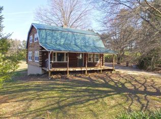 760 Cox Rd, Troutville, VA 24175