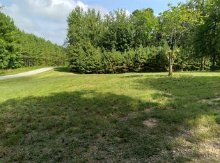 1000 Barren Springs Rd, Hollow Rock, TN 38342