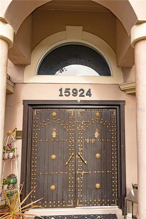 4 bed, 3.0 bath, 3191 sqft, $4,000 — Photo 2