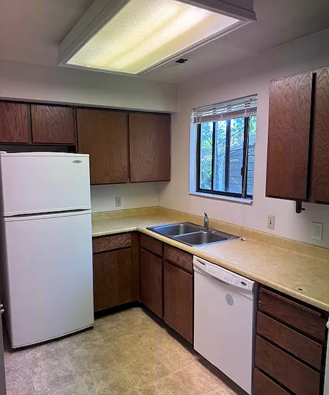 160 South Sq #1200 — Photo 9