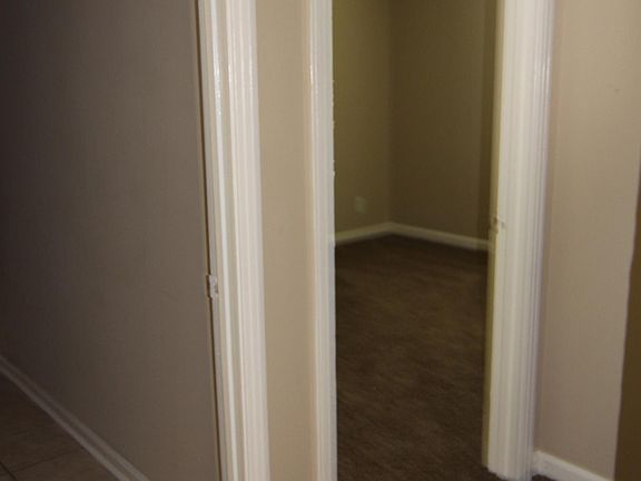5th image of 304 Chapel St