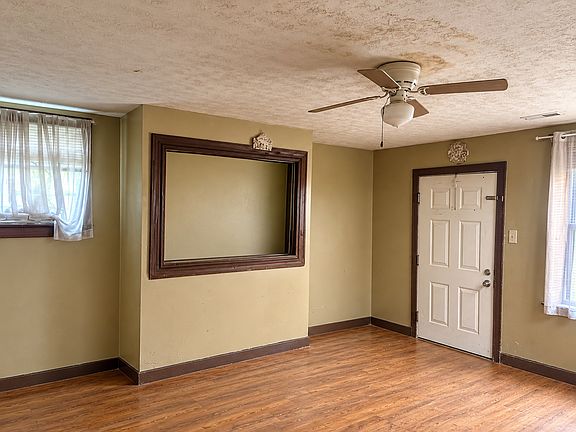 4th image of 4275 Harrison St #1