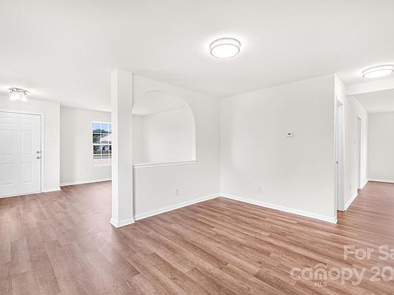 2nd image of 340 Valerie Dr #132