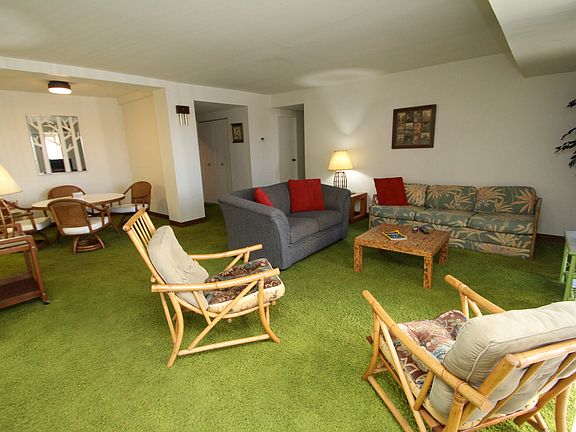 5th image of 527 N Boardwalk Unit 417