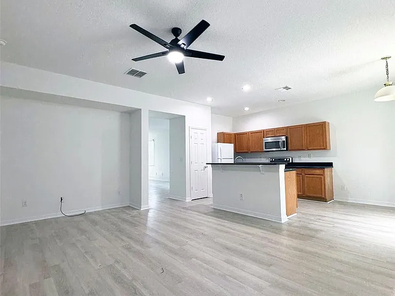 654 Kettering Rd — Photo 4