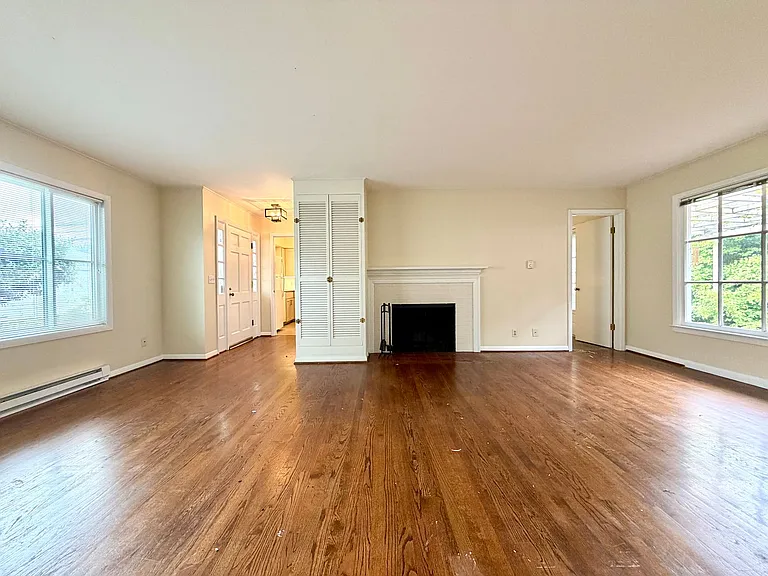 5272 SW Scholls Ferry Rd — Photo 4