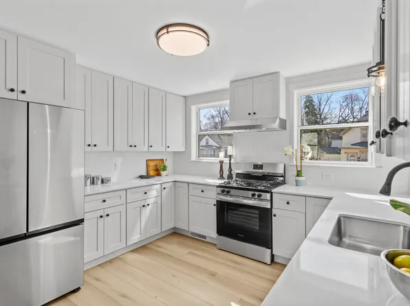 582 York Ave, Saint Paul, MN 55130