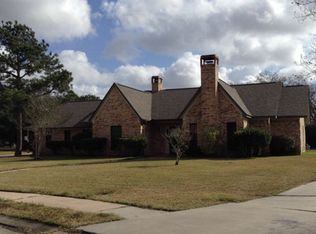 54 Colony Sq, Angleton, TX 77515