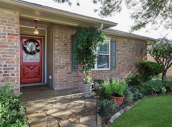 3rd image of 3249 Santana Ln