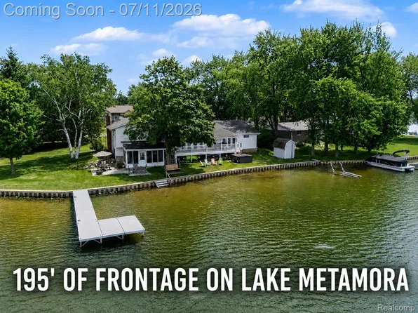 3257 Sandy Shore Dr, Metamora, MI 48455