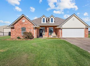 1815 Magnolia Bnd, Cove, TX 77523