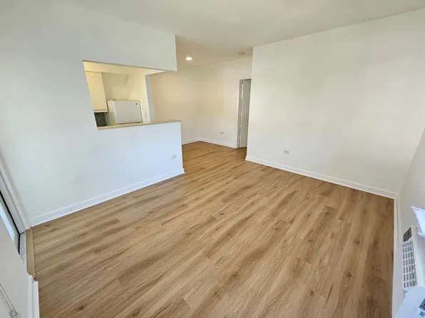 9005 NE 8th Ave APT 1, Miami, FL 33138