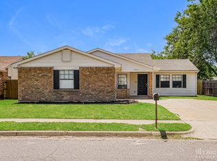7940 Bermejo Rd, Fort Worth, TX 76112