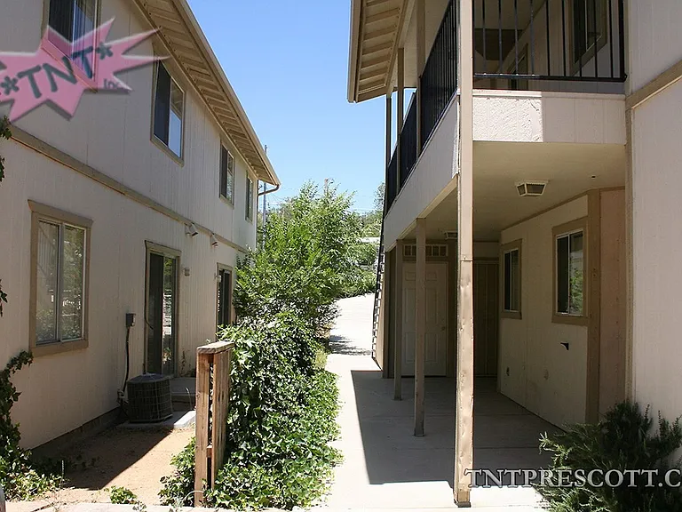 195 Vallejo St — Photo 12