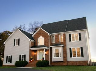 193 Burning Lamp Ln, Forest, VA 24551