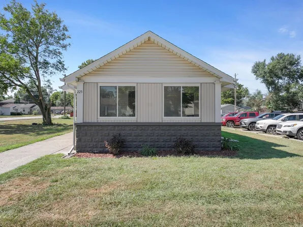 225 Melville St, Mishawaka, IN 46544