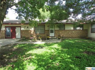 1261 N Santa Clara Rd, Marion, TX 78124