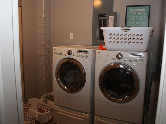 5th image of 1203 Lurlyn Dr