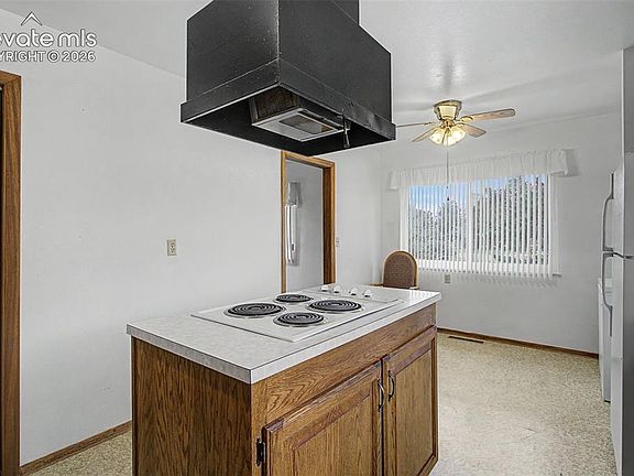 5th image of 2171 Copley Rd