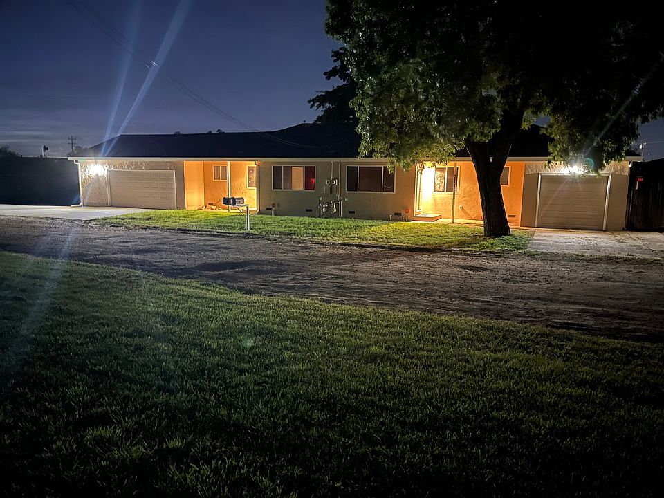 1st image of 3807 32nd Ave #2