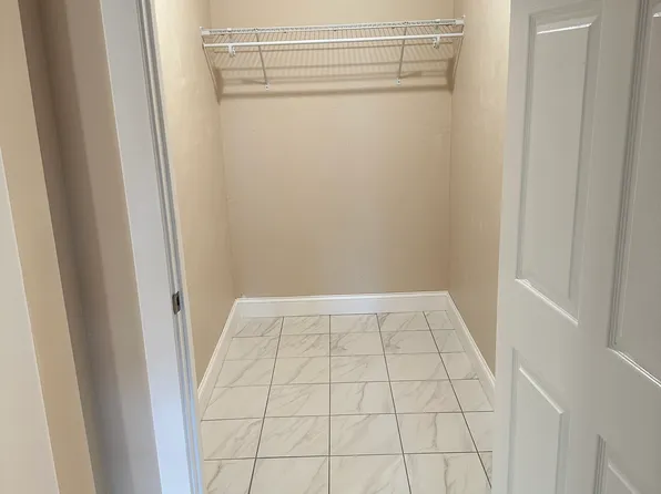42 Stoneland Rd #2, Worcester, MA 01603