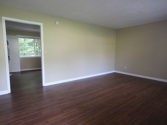 2nd image of 6221 Hansley Dr #B