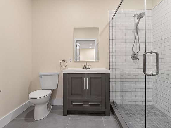 5th image of 10 Chestnut St #5