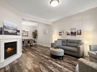 23121 Iris Ct, Rogers, MN 55374