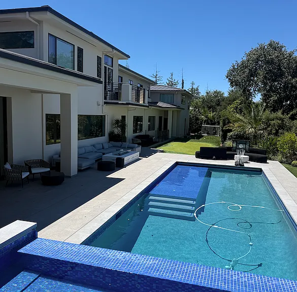 Alexis Dr — Photo 16