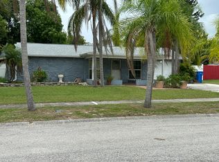 802 Valley Hill Dr, Brandon, FL 33510