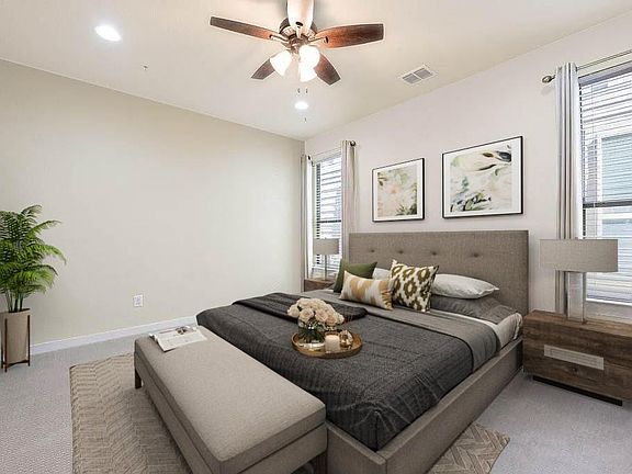 3rd image of 2001 Faro Dr APT 4