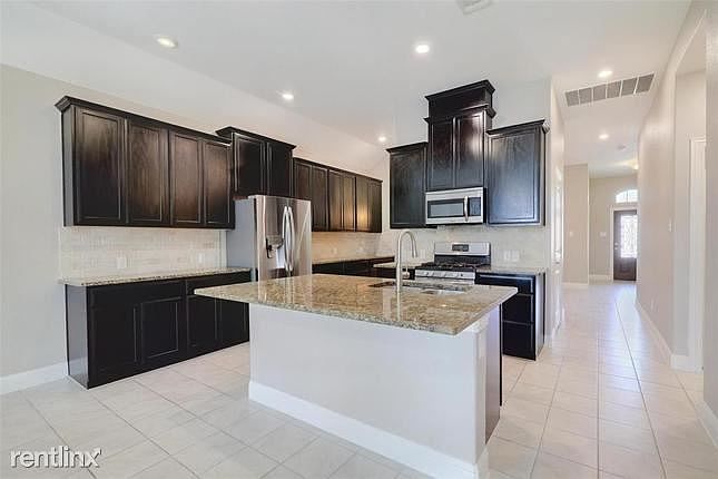 1st image of 4005R Tunstall Dr