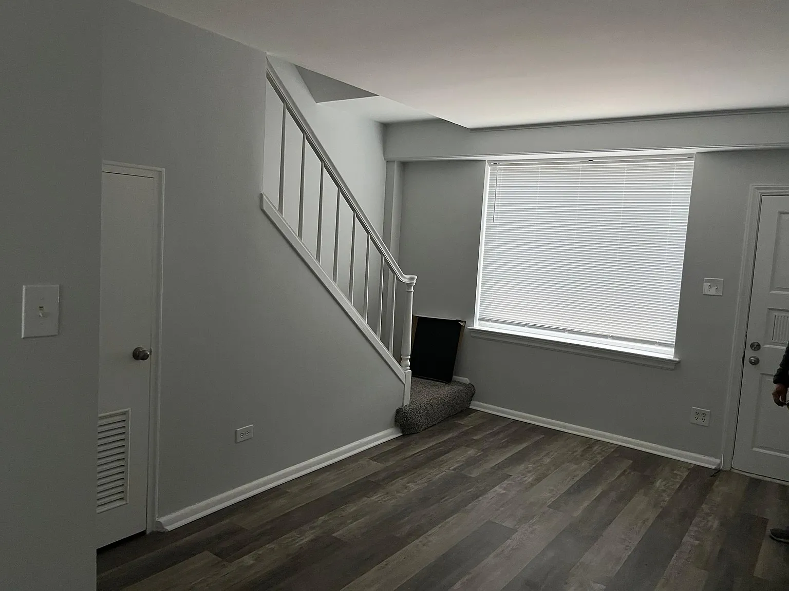 2 bed, 850 sqft, $1,000 — Photo 3