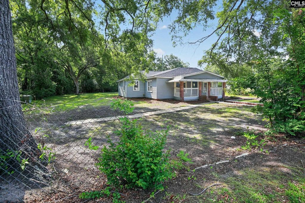 302 Vanboklen St, Eastover, SC - View 2