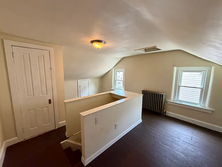 219 Chestnut St — Photo 9