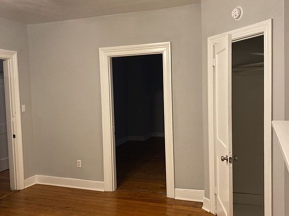 3rd image of 507 W Marshall St