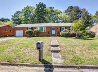 120 Sherwood Dr, Colonial Heights, VA 23834