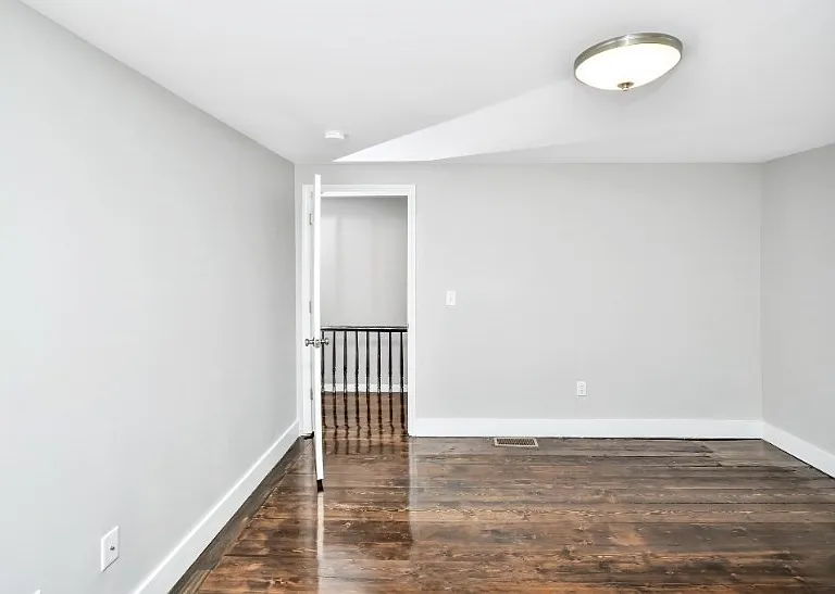 63 Clifford St #1 — Photo 6