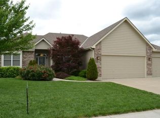 1409 SW Edgewood St, Blue Springs, MO 64014