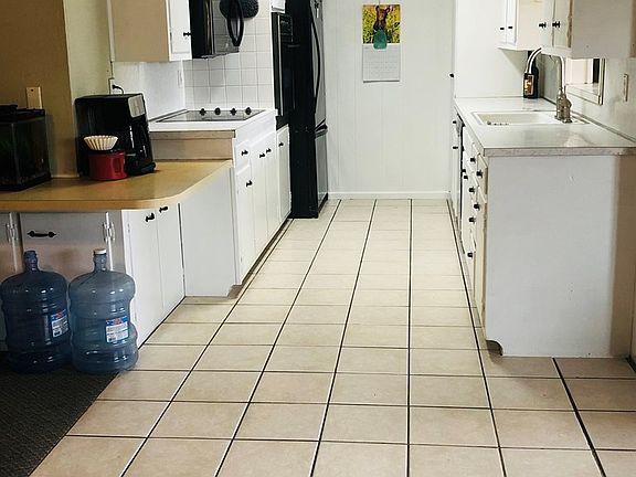 3rd image of 1629 E 51st St
