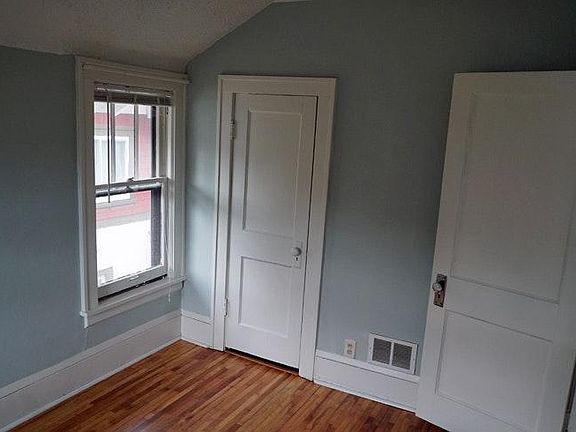 3rd image of 1182 Edmund Ave APT 2